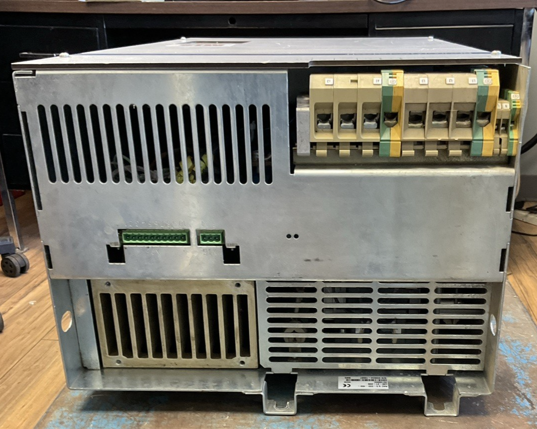 INDRAMAT RAC3.5-200-460-L00-Z1-220 AC MAIN SPINDLE DRIVE CONTROLLER 200A 460VAC