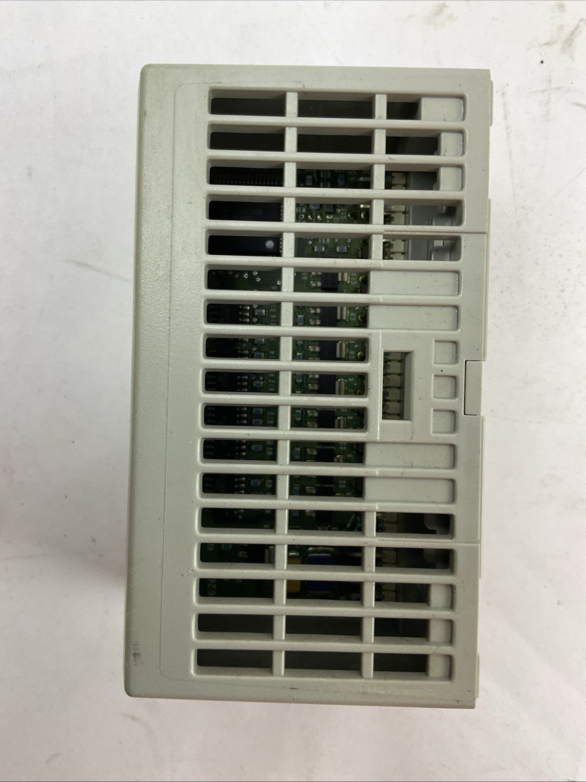ALLEN BRADLEY 1794-OB16P SER A REV B01 F/W REV BLANK 24VDC SOURCE OUTPUT MODULE
