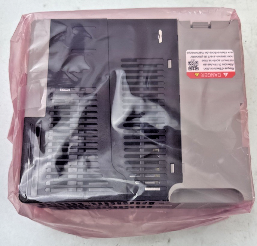 ALLEN-BRADLEY 25B-D2P3N104 AC DRIVE SER.A 528V FRN:5.001 0.75KW 1HP 2.3A