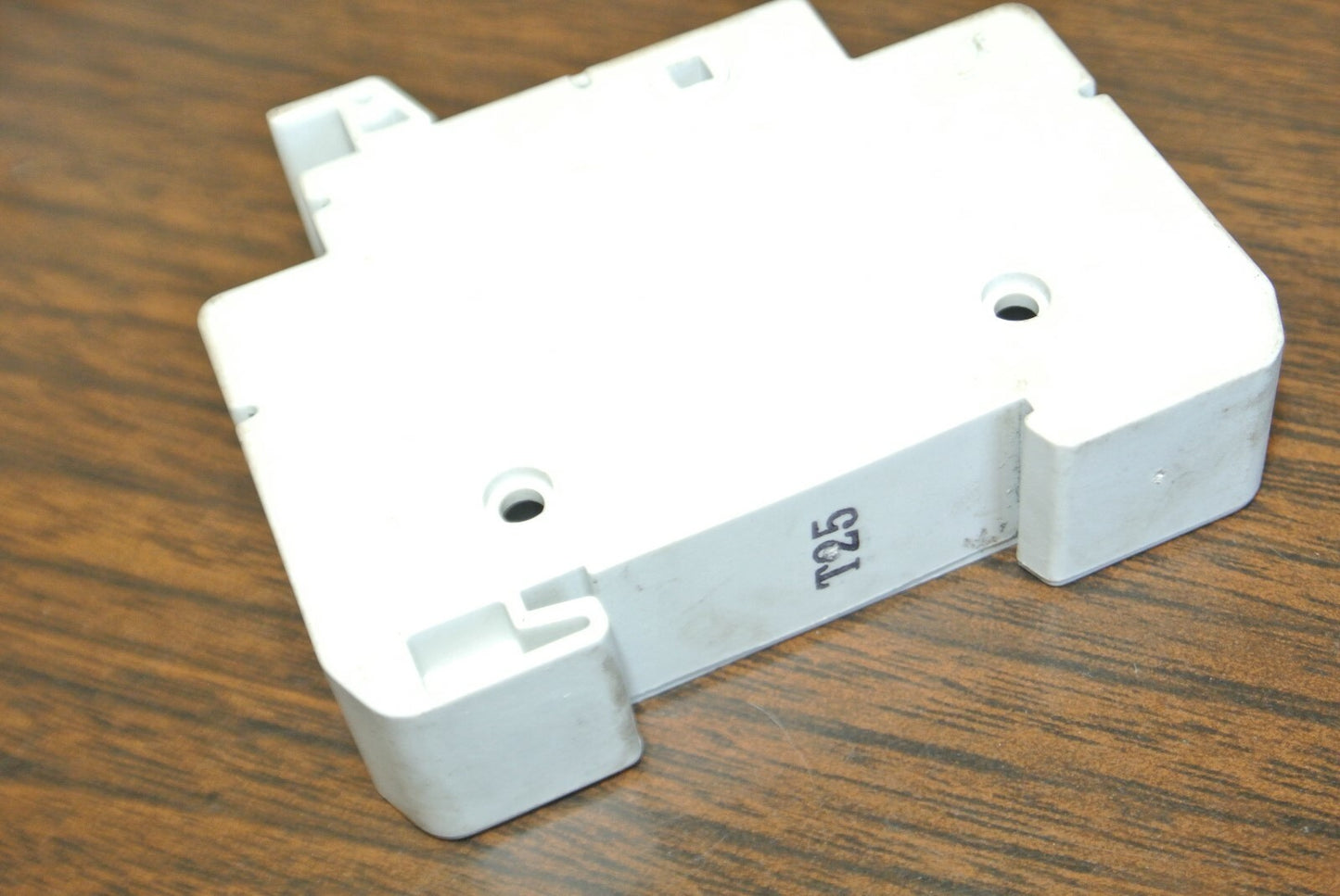 BUSSMANN CHM SERIES FUSE HOLDER / 600V, 30A, 50/60Hz w/o fuses ***LOTOF7***