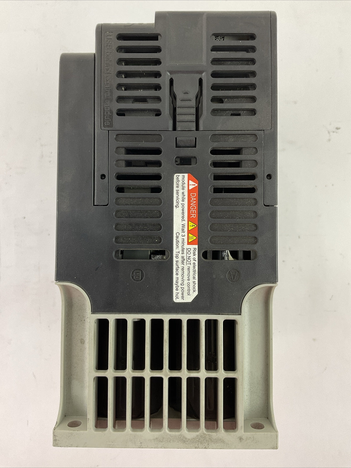 ALLEN BRADLEY 25B-D010N114 AC DRIVE FRN 1.003 SER A OUTPUT 0-460VAC