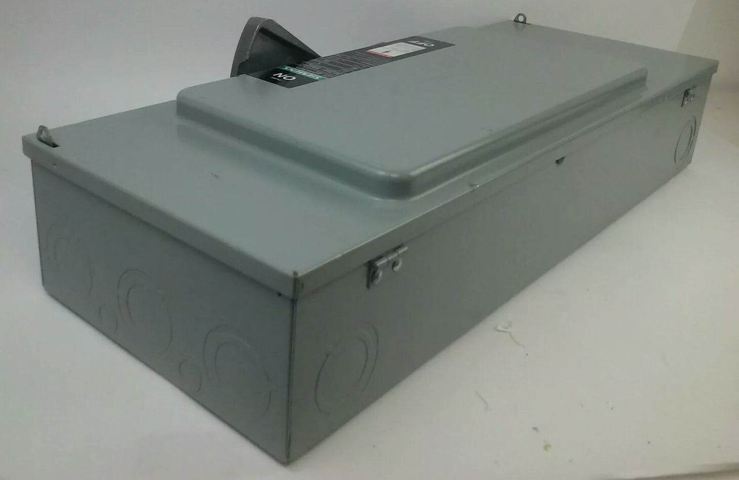 SIEMENS ITE F354 SER. A VACU-BREAK SWITCH CLAMPMATIC 3PH 200A 600V 150HP TYPE 1