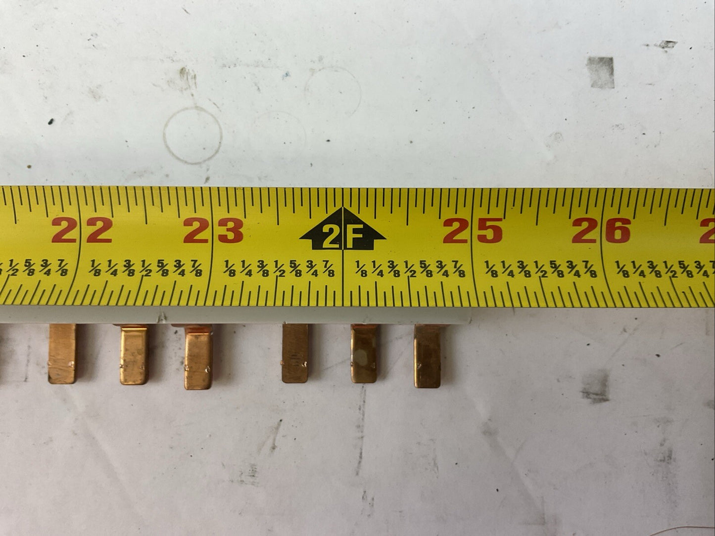 COOPER BUSSMANN BB3P100M57 25 INCHES 100A 600V FUSE BUSBAR CH SERIES