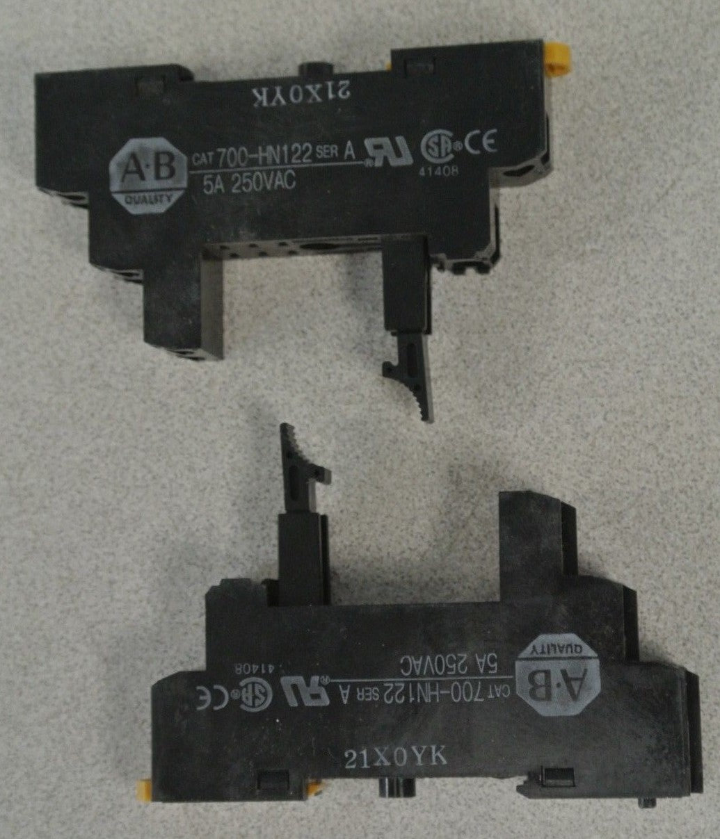 ALLEN-BRADLEY 700-HN122 / 8-BLADE SOCKET / 5A / 250VAC / LOT of 2