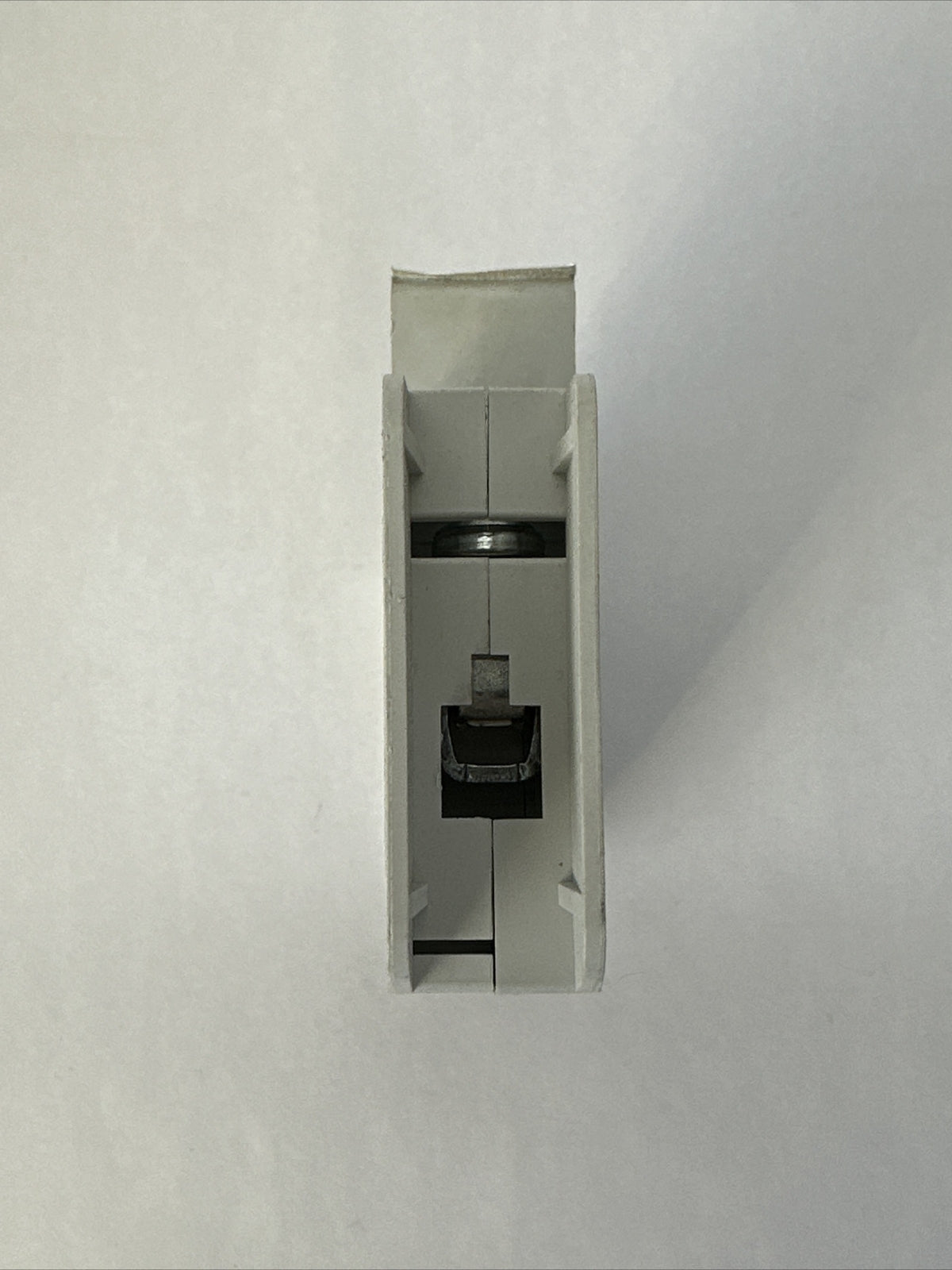 EATON WMZT1D08 CIRCUIT BREAKER 8A 277VAC 1POLE (LOT OF 5)