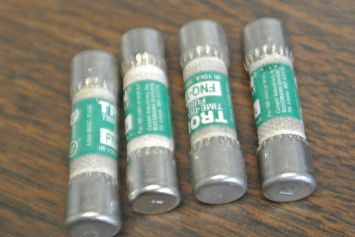 LOT of 4 / BUSS FNQ 1-1/4 TIME-DELAY FUSE / 1-1/4A / 500V