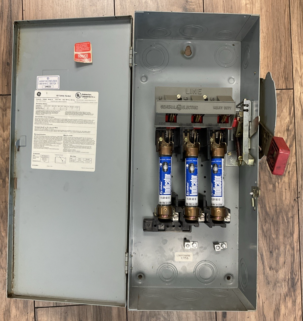 GE TH3362 MODEL 10 60A 600VAC 3PH 50HP 250VDC 10HP SAFETY SWITCH FLSR 60 ID FUSE
