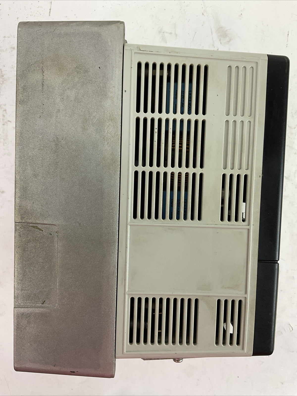 ALLEN BRADLEY 20AD2P1A0AYNANNN SER A FW 2.009 AC DRIVE