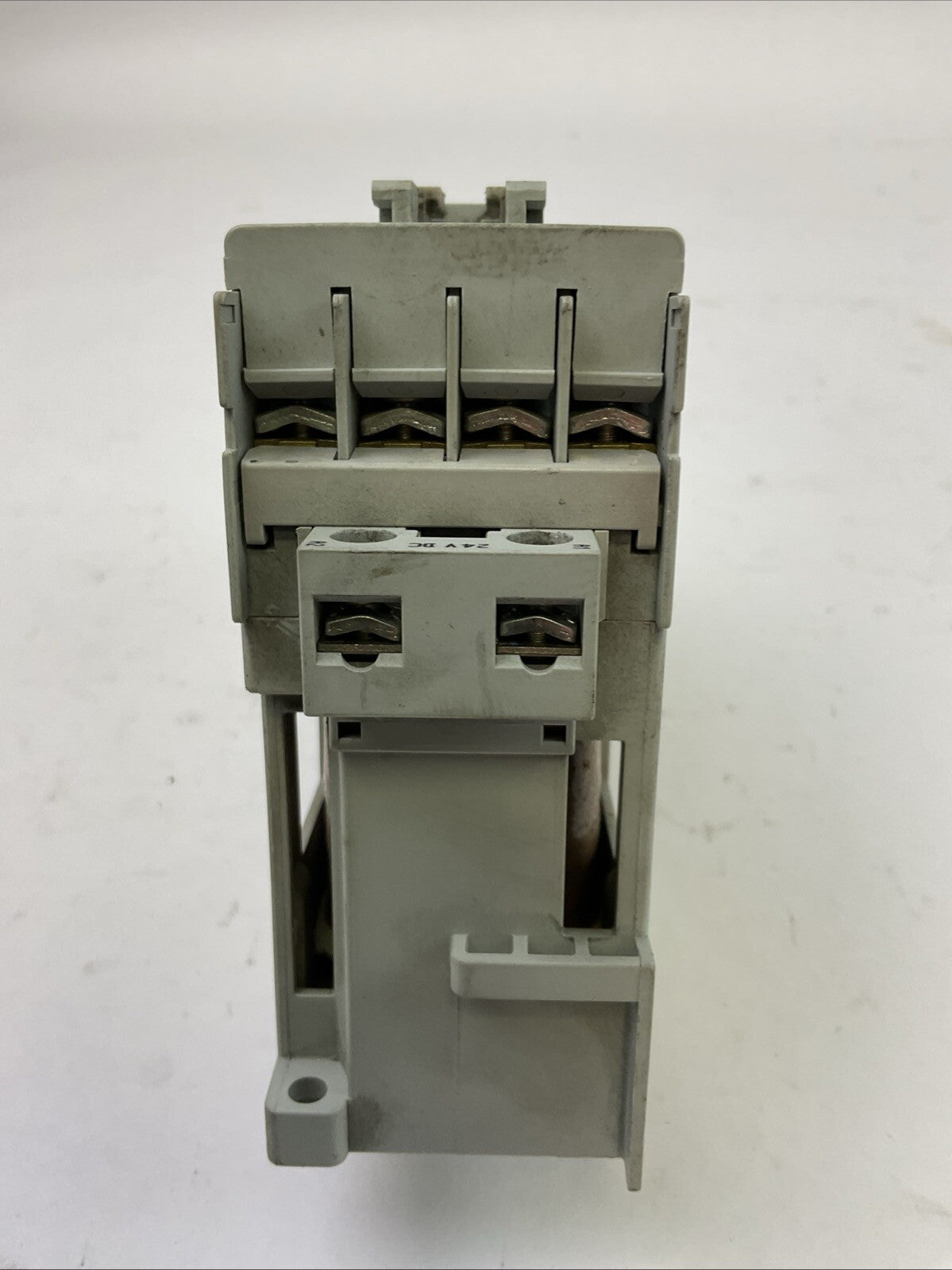 ALLEN BRADLEY STARTER (100-C09Z*10 COIL 24VDC + 193-EECB 1.0-5.0A)