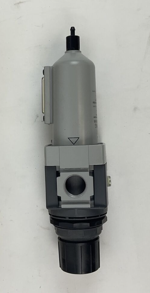 PARKER P33EA96ESMBNGP FILTER REGULATOR 0-125 PSIG