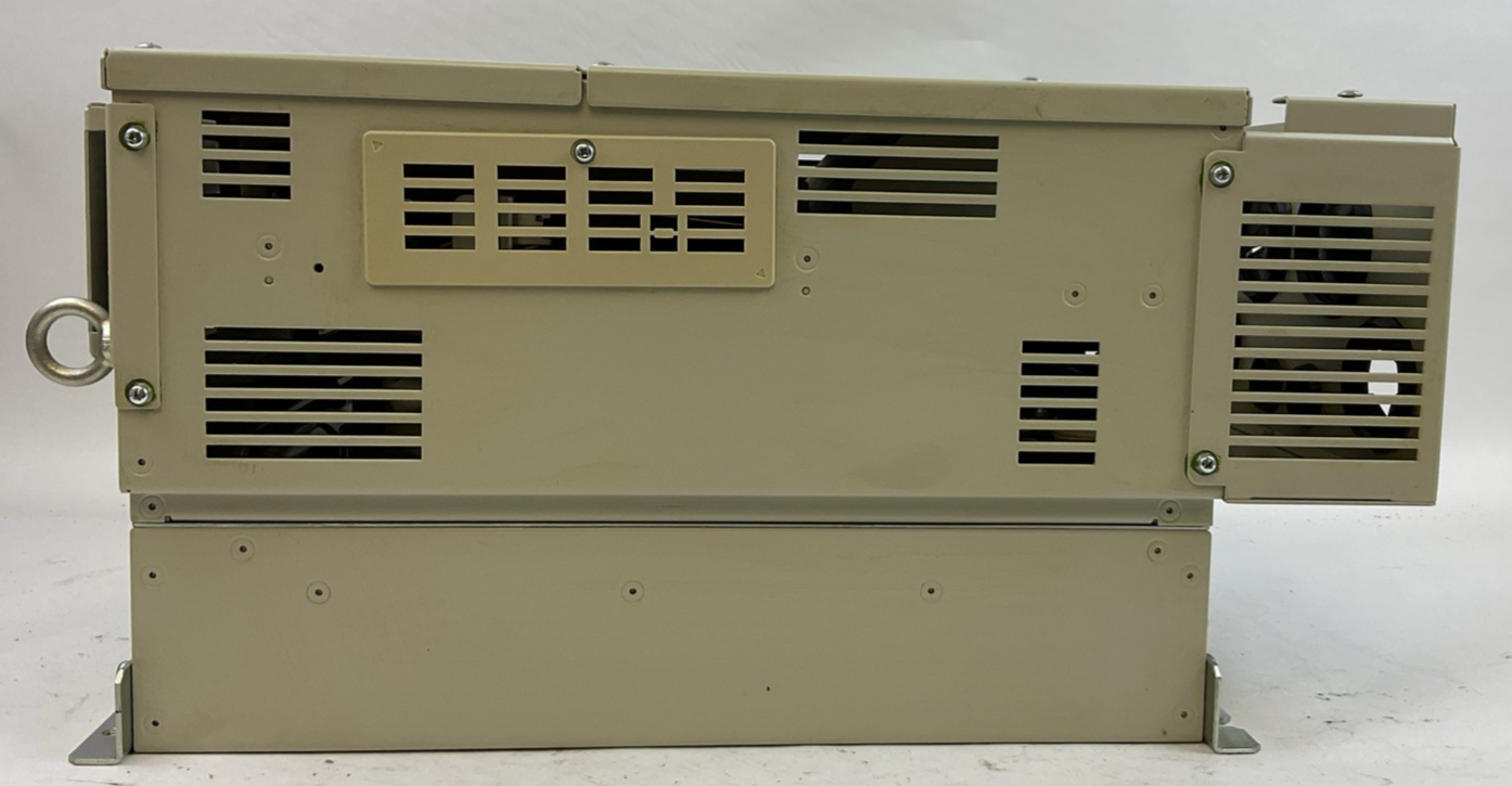 YASKAWA CIMR-AU4A0072FAA REV A AC DRIVE OUTPUT 3PH 0-480V 72A INPUT 380-480V 71A