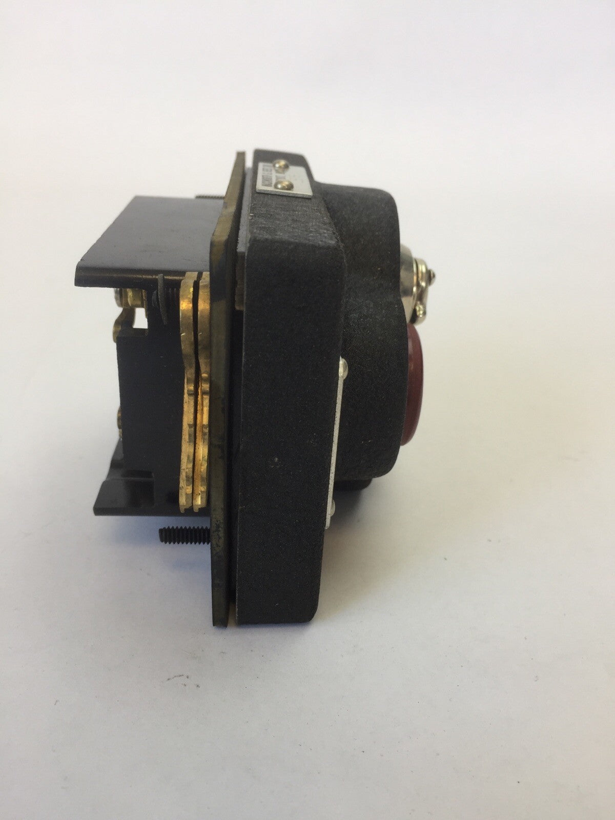 REES 1576 PUSHBUTTON SWITCH RED GREEN START STOP