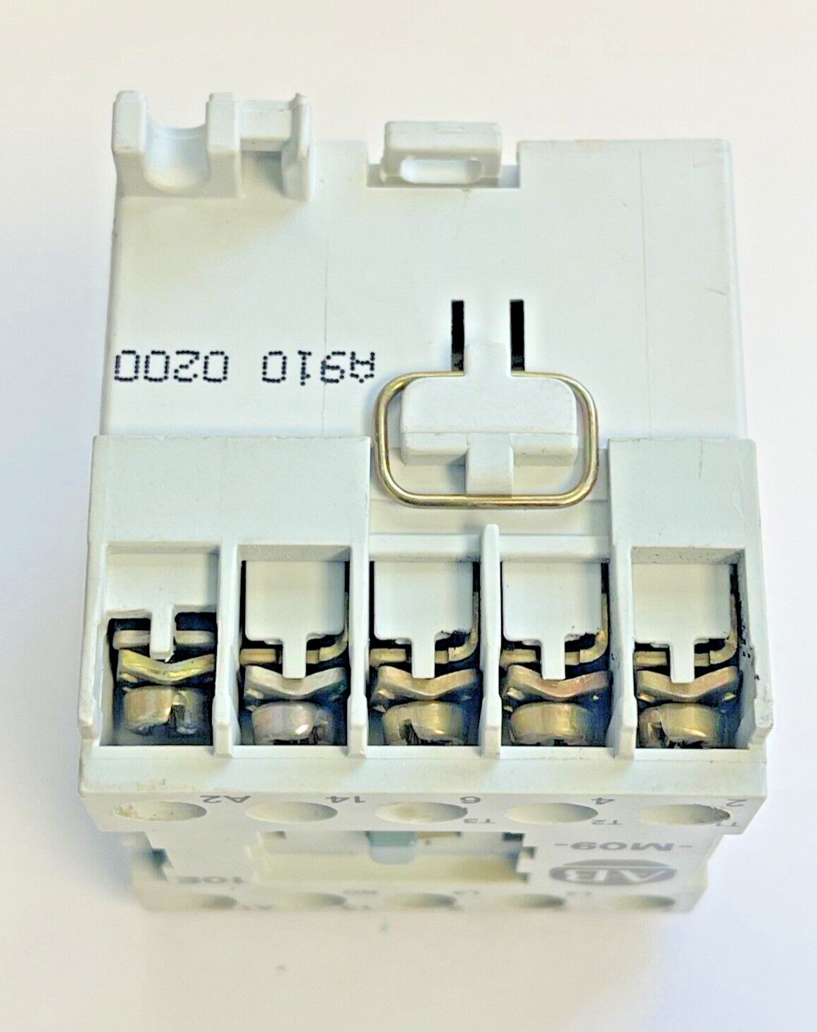 ALLEN BRADLEY - 100-MO9NZ*3 SER. A 24VDC COIL MOTOR STARTER CONTACTOR