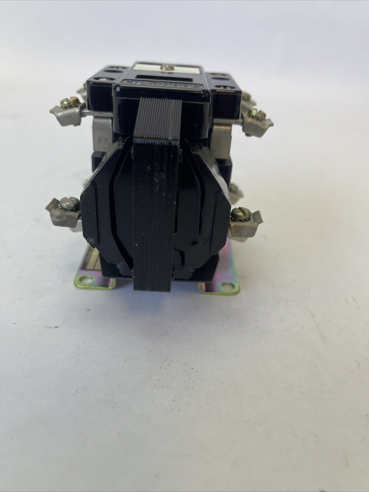 SQUARE D 8501 D0-22-S6 AC RELAY 600VAC 10A COIL 120V 60HZ 110V 50HZ