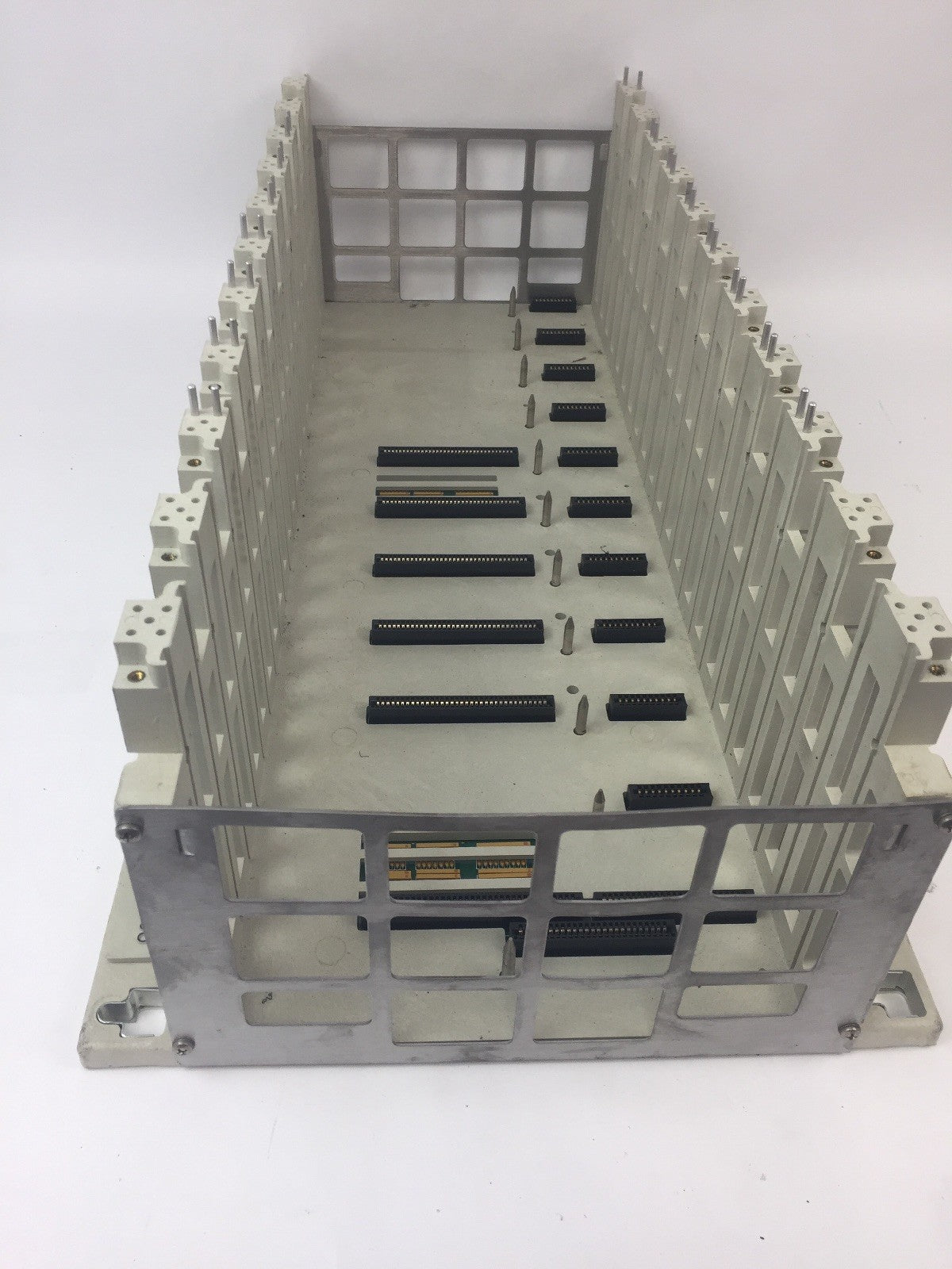 MODION AS-H827-209 11 SLOT RACK