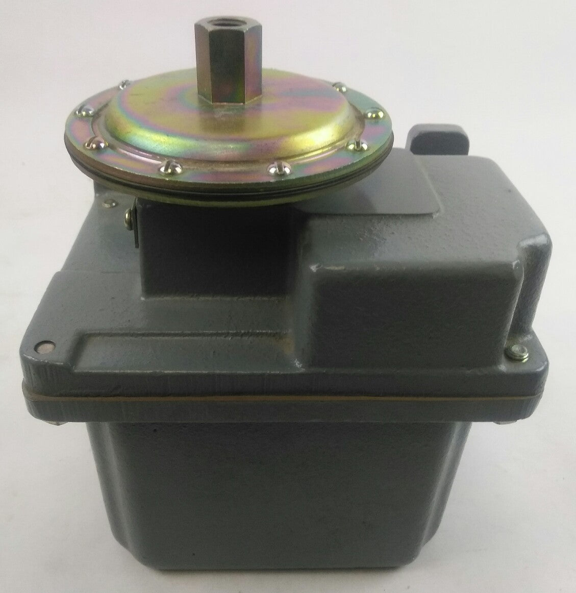 SQUARE D 9012 GAR1 - ELECTROMECHANICAL PRESSURE SWITCH - NEW SURPLUS