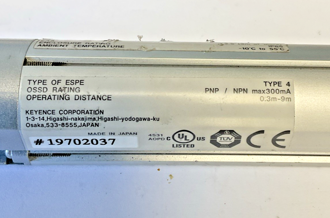 KEYENCE SL-C12H-T / SL-C12H-R LIGHT CURTAIN TRANSMITTER W/RECIEVER 24VDC 15MS