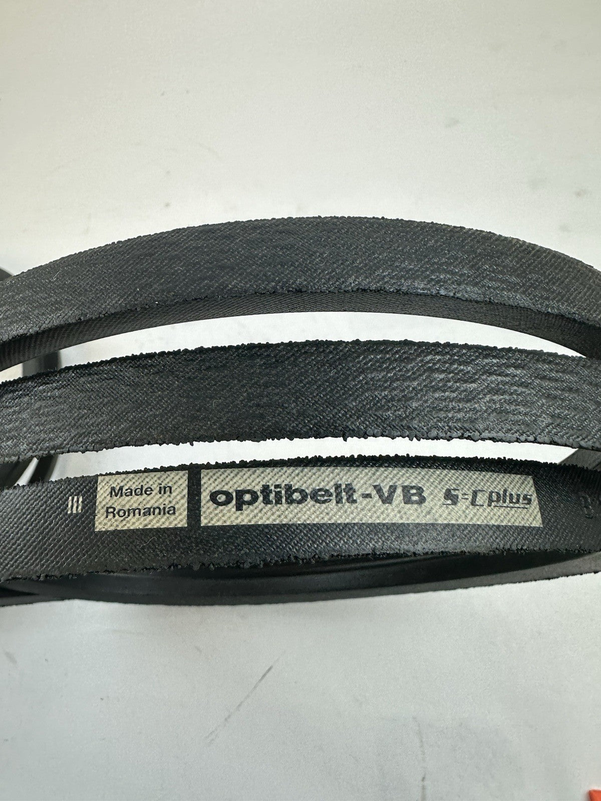 OPTIBELT-VB B102 S=C PLUS PREMIUM V-BELT LOT OF 4