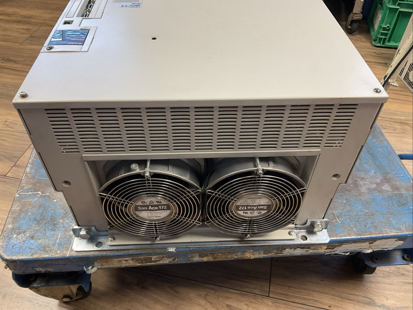 MITSUBISHI MR-J2S-45KB4-Q138 AC SERVO DRIVE OUTPUT 323V 131A INPUT 538-678VDC