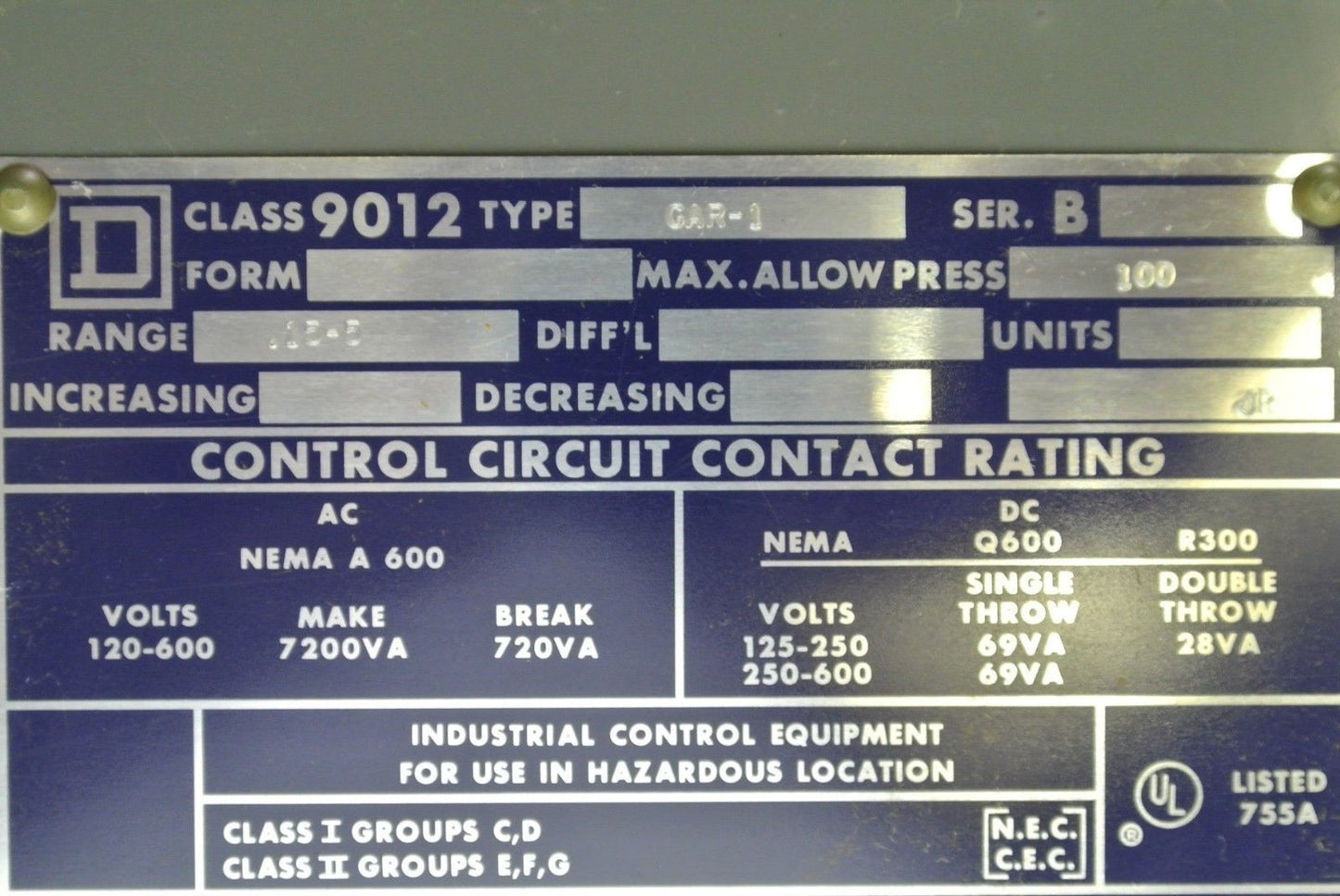 SQUARE D 9012 GAR1 - ELECTROMECHANICAL PRESSURE SWITCH - NEW SURPLUS