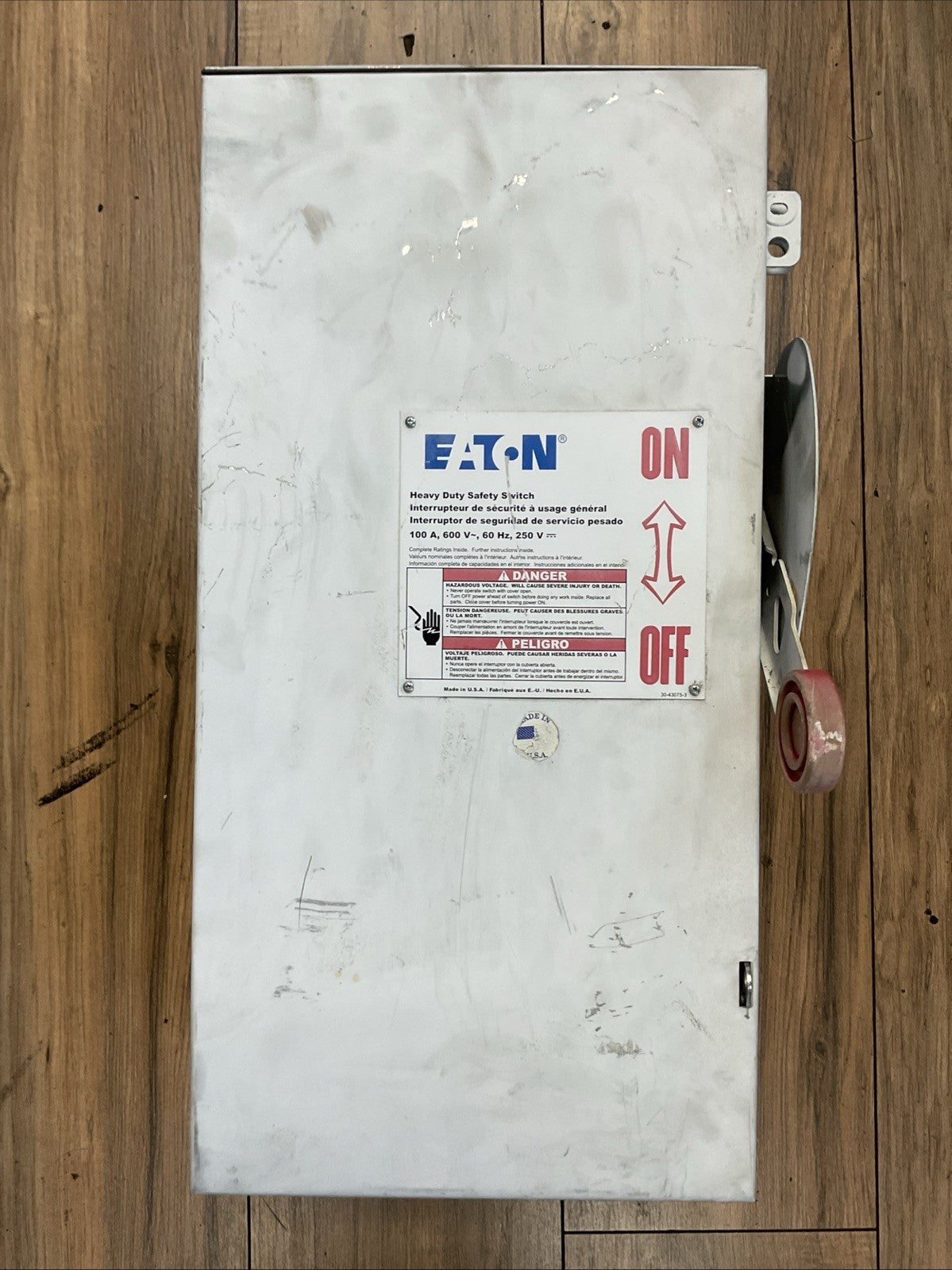 EATON DH363URK 600VAC 100HP 100A 250VDC 20HP NON-FUSIBLE SAFETY SWITCH TYPE 3R