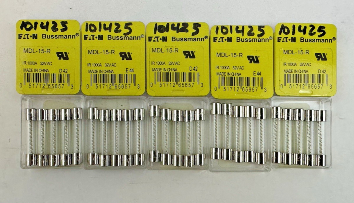 EATON BUSSMANN MDL-15-R GLASS TIME DELAY FUSE 15A 32V 5 PACK LOT OF 5
