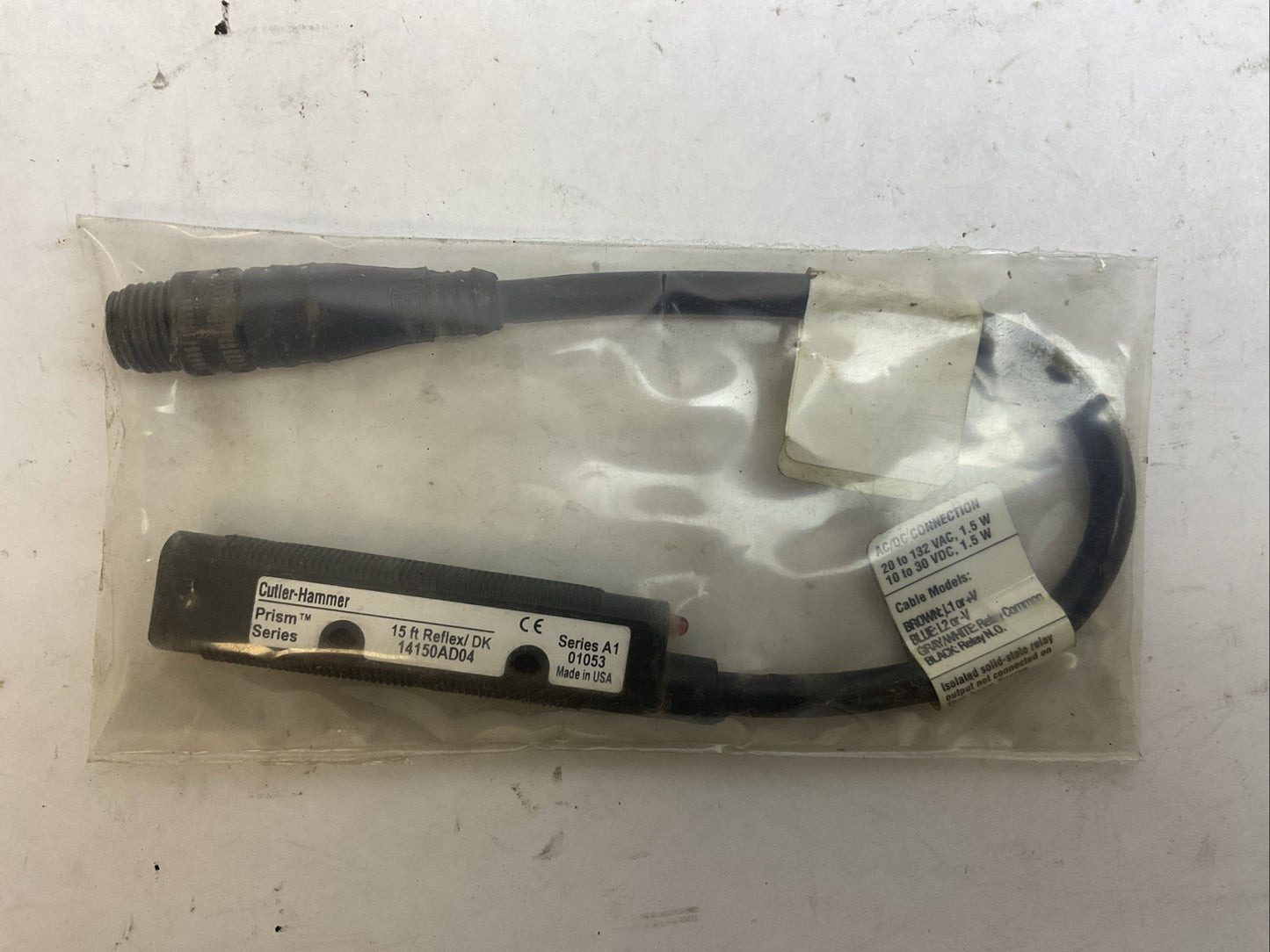 CUTLER HAMMER 14150AD04 PRISM SERIES SER A1 20-132VAC 10-30VDC PHOTOELECTRIC