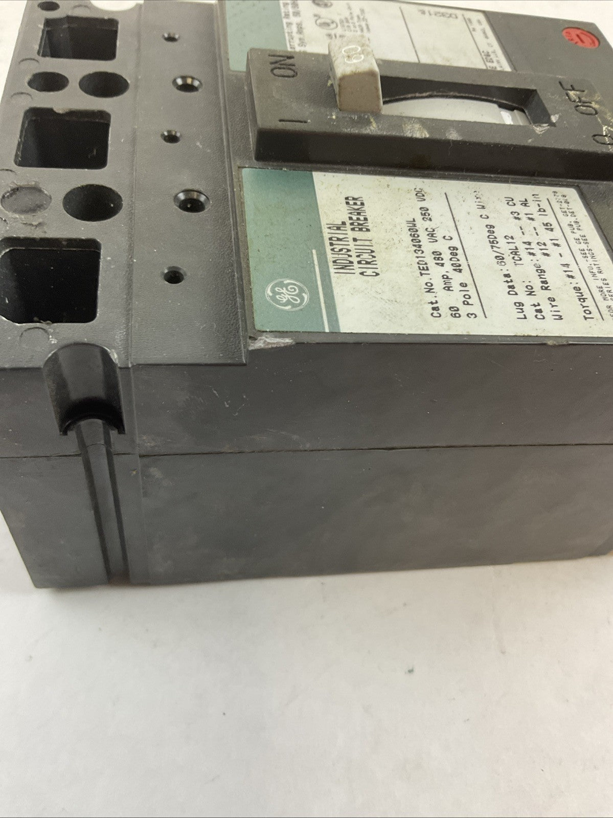 GE TED134060WL INDUSTRIAL CIRCUIT BREAKER 60AMP 480VAC 250VDC 3POLE