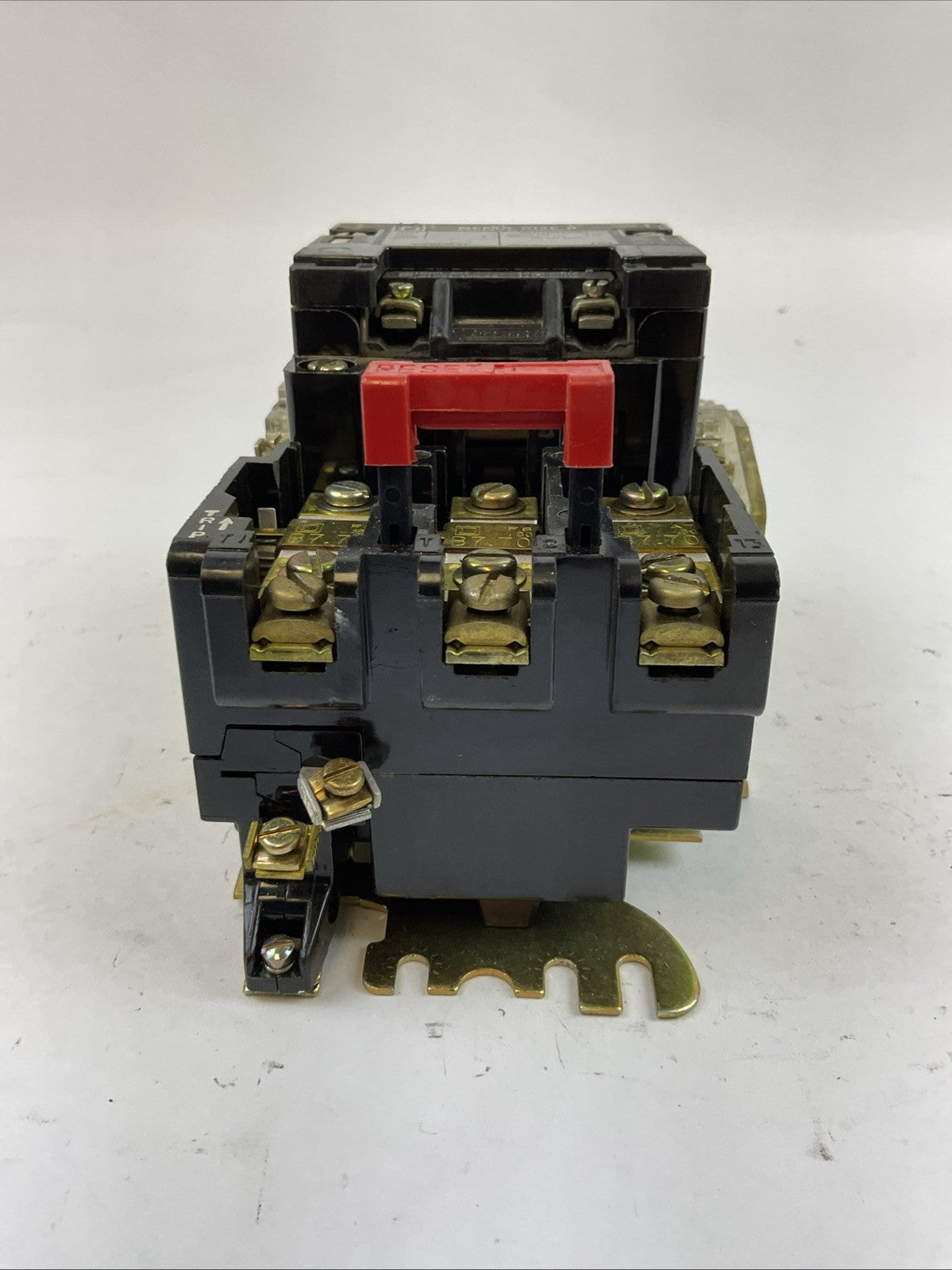 SQUARE D 8536SBG2 SIZE 0 STARTER 600VAC 5HP B7.70 HEATERS 31041-400-42 COIL 120V