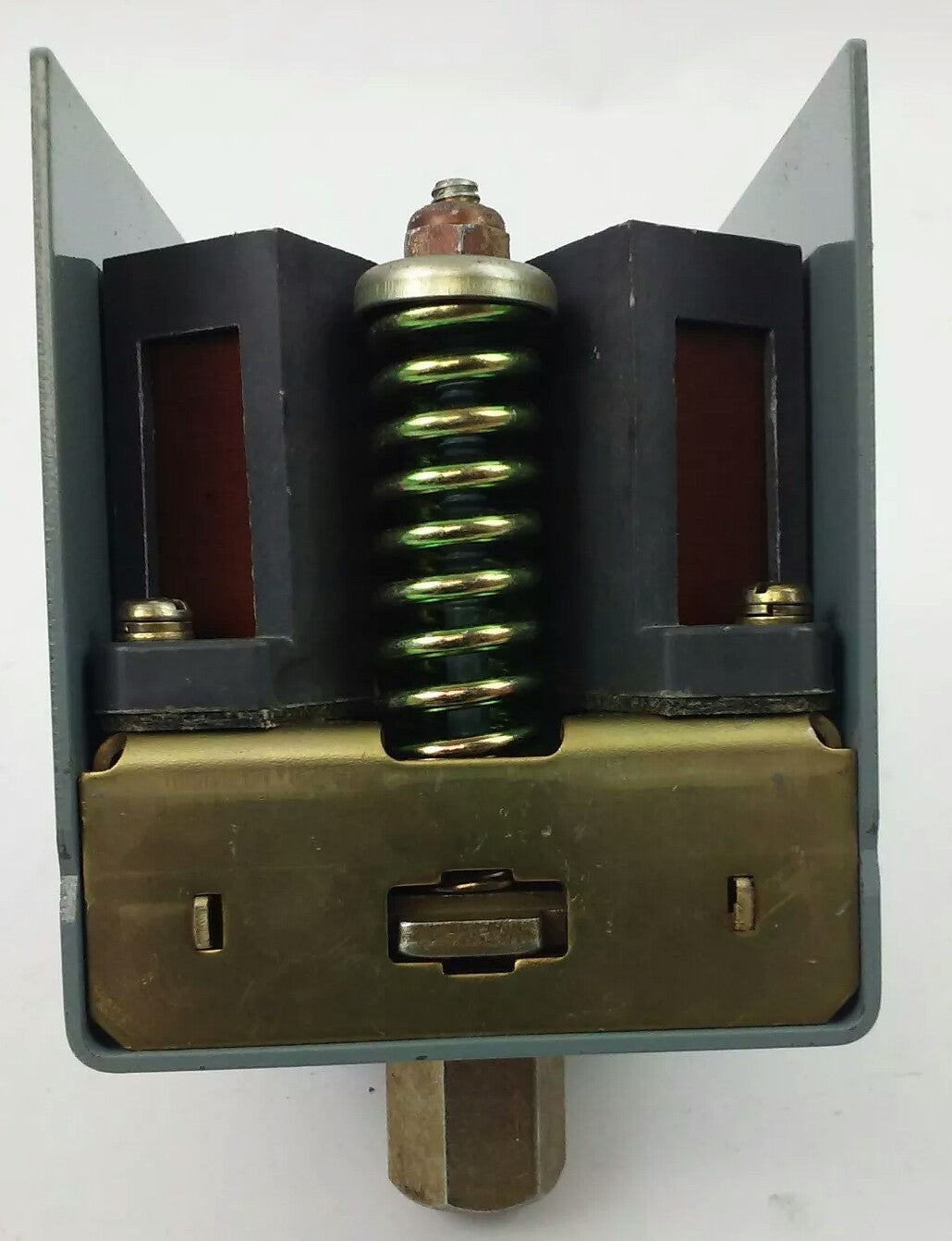 ALLEN BRADLEY, 830-B5200, SER. A, PRESSURE CONTROL, RANGE 15-80, DIFF 15-25, NEW