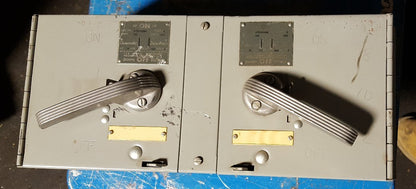 SIEMENS ITE FUSIBLE VACU-BREAK SWITCH 100 AMP 240V 2 POLE V7E2233MR
