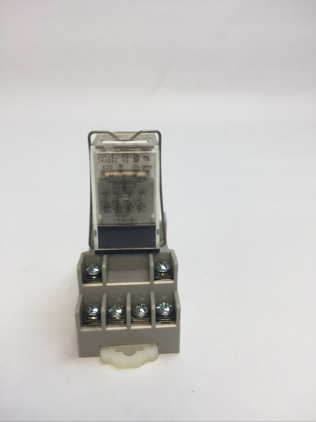 OMRON MY4N RELAY 110/120VAC PYF14A-C SOCKET SCREW TERMINAL 300V 10A (LOT OF 3)