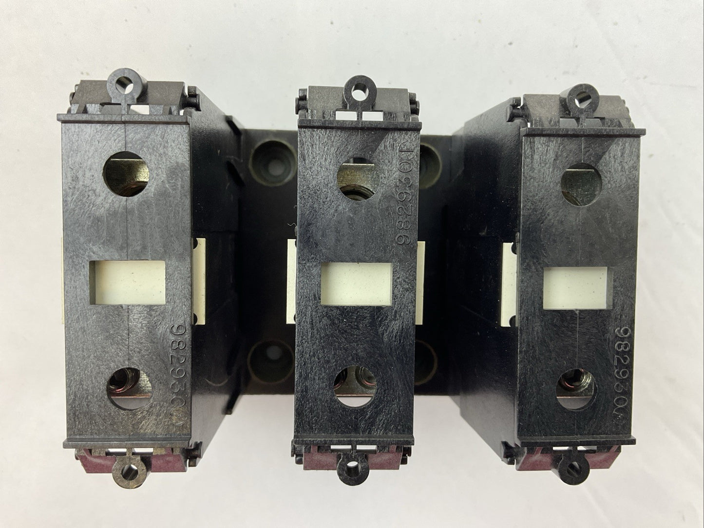 ALLEN BRADLEY 1492-PDL3161 POWER DISTRIBUTION BLOCK SER A 600V 175A
