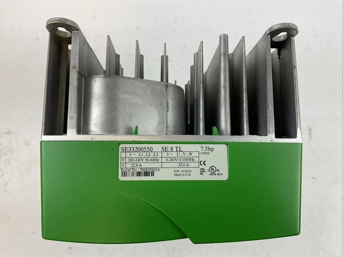 CONTROL TECHNIQUES COMMANDER SE33200550 INVERTER DRIVE 7.5HP 0-240VAC 25A