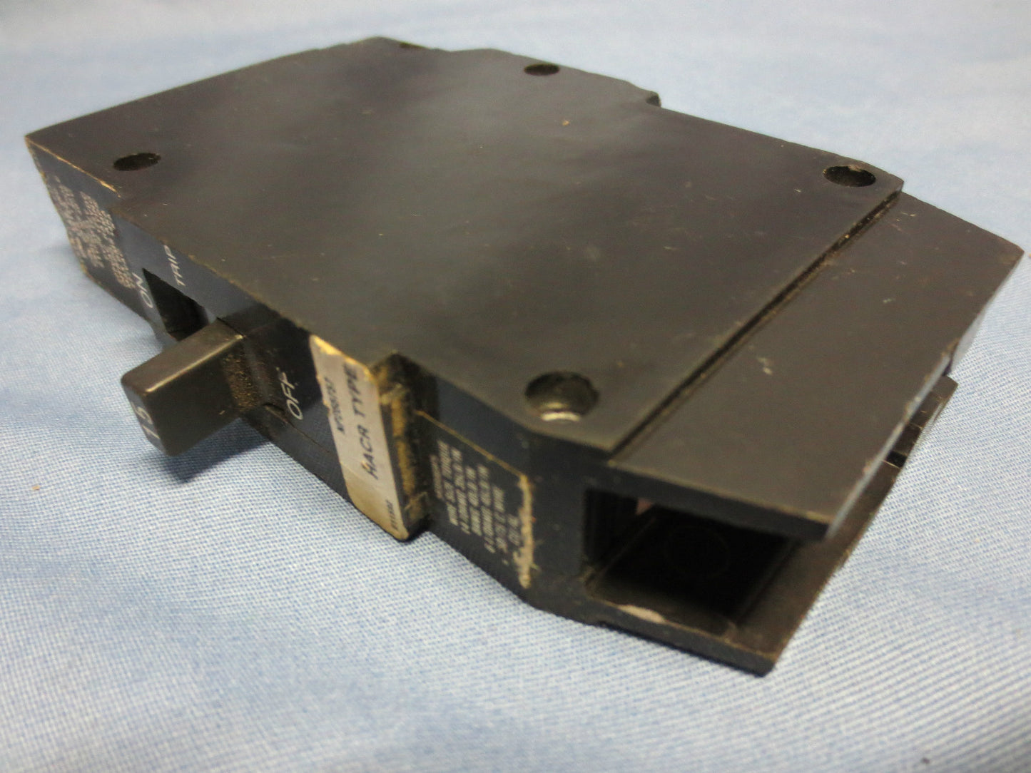 GENERAL ELECTRIC E11592-D 15A 1-POLE CIRCUIT BREAKER