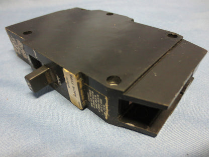 GENERAL ELECTRIC E11592-D 15A 1-POLE CIRCUIT BREAKER