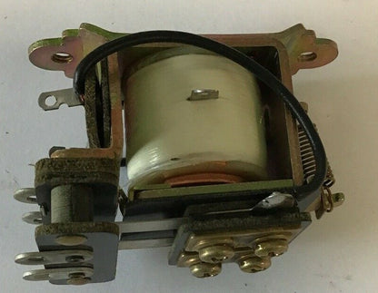 LINE ELECTRIC LR2A RELAY 2N.C. 220VAC