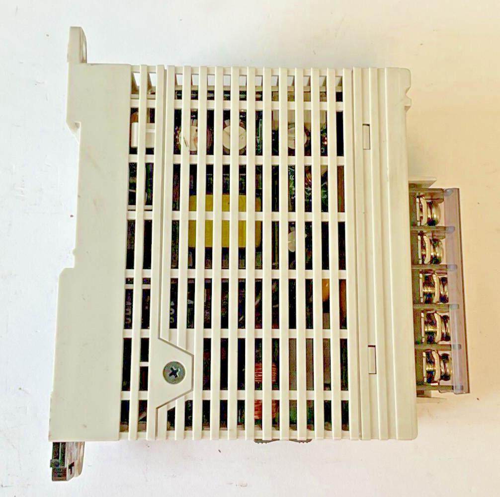 KEYENCE SL-U2 POWER SUPPLY MODULE 240VAC 50/60HZ 0.98A 24VDC