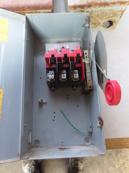 EATON / CUTLER-HAMMER DH361UGK 600V 30A HEAVY DUTY FUSIBLE SAFETY SWITCH