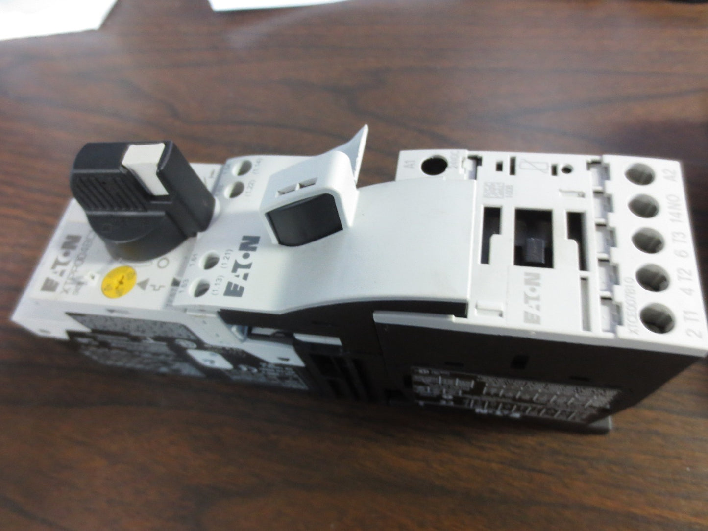 EATON XTPR2P5BC1 STARTER + XTCE007B10 CONTACTOR + OXM12DM + XTPAXFA11 AUX CONTAC
