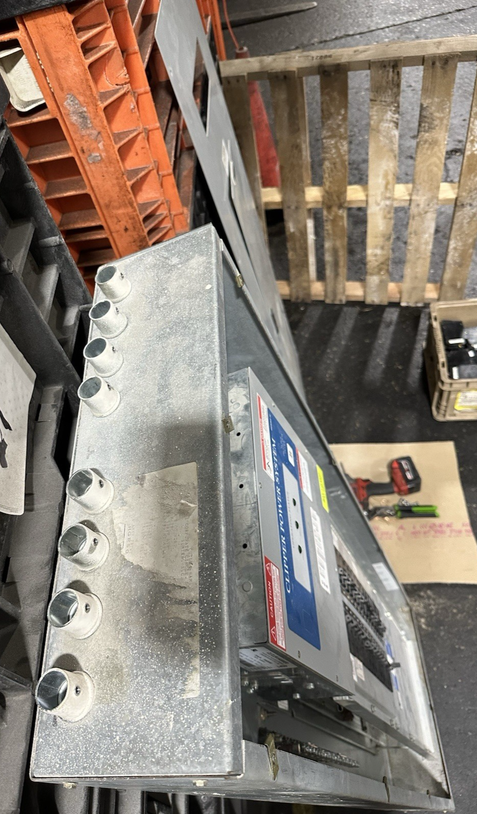 Cutler Hammer PRL1A 150A 3PH Panelboard 120/208V 30 Space Main w/ Clipper System