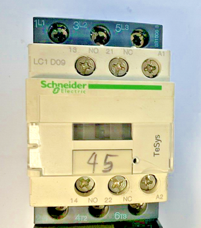 SCHNEIDER ELECTRIC LC1 D09 W/ LRD 10 CONTACTOR OVERLOAD RELAY 25A 690V 50/60HZ