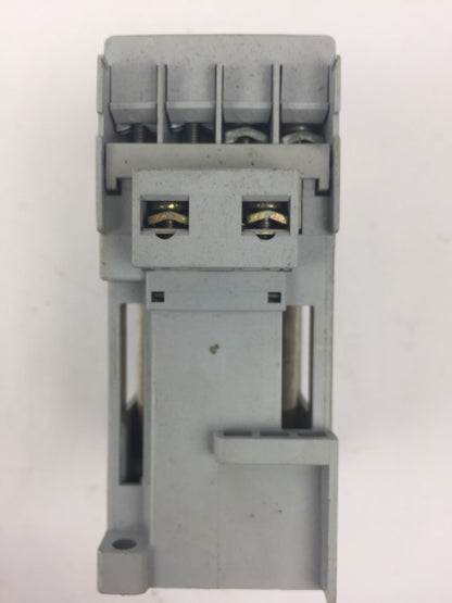 ALLEN BRADLEY 100-C16Z*10 CONTACTOR SER B 600VAC 30A COIL 24VDC