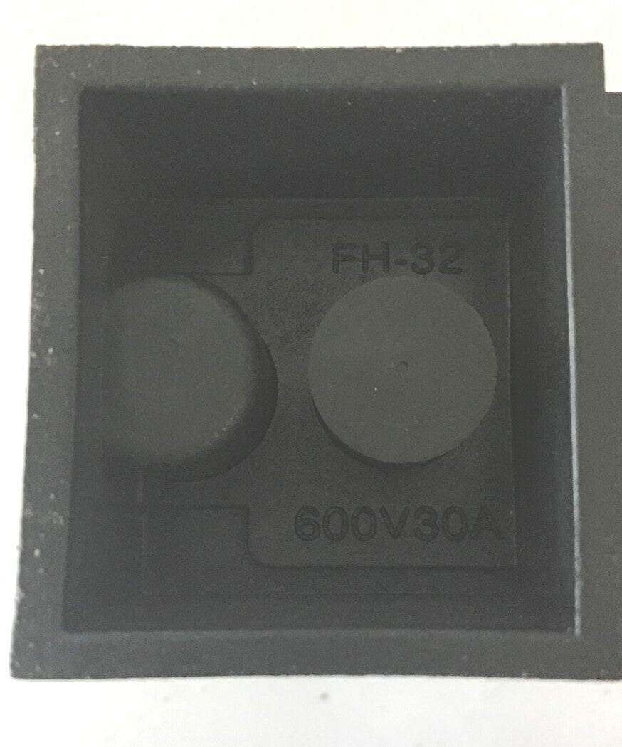 YOSHIDA FH-32 FUSE HOLDER 600VAC 30A ***LOTOF3***
