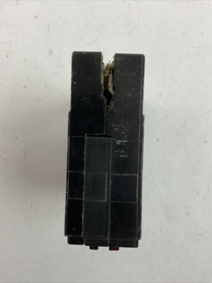 SQUARE D HOMT2020 MINITURE CIRCUIT BREAKER 20/20AMP 120/240VAC