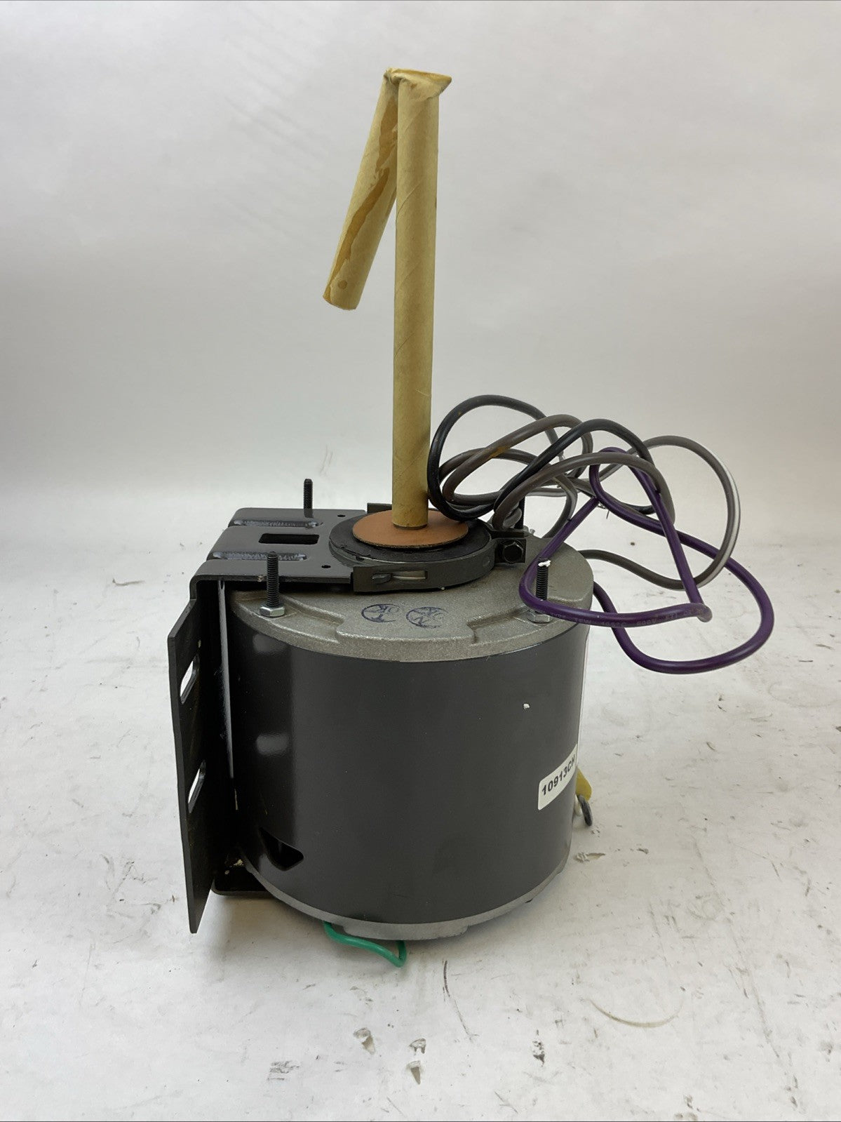 DAYTON 3M217J CONDENSER FAN MOTOR 1/3HP 1075RPM 208-230V 60HZ 2.2-2.5A 1PH