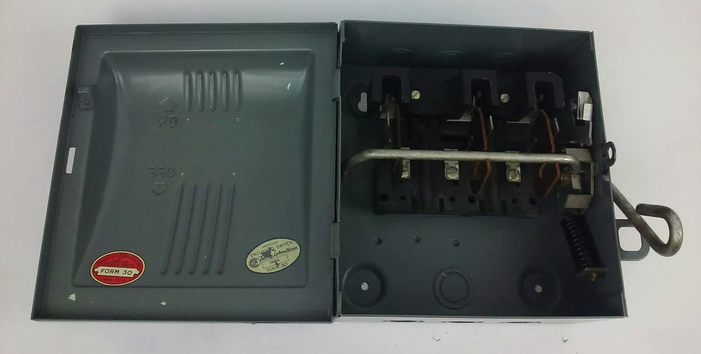 WESTINGHOUSE CAU-321 SAFETY SWITCH,  30A, 240V, STD HP 7.5 AC, 3P, TYPE ND, NEW