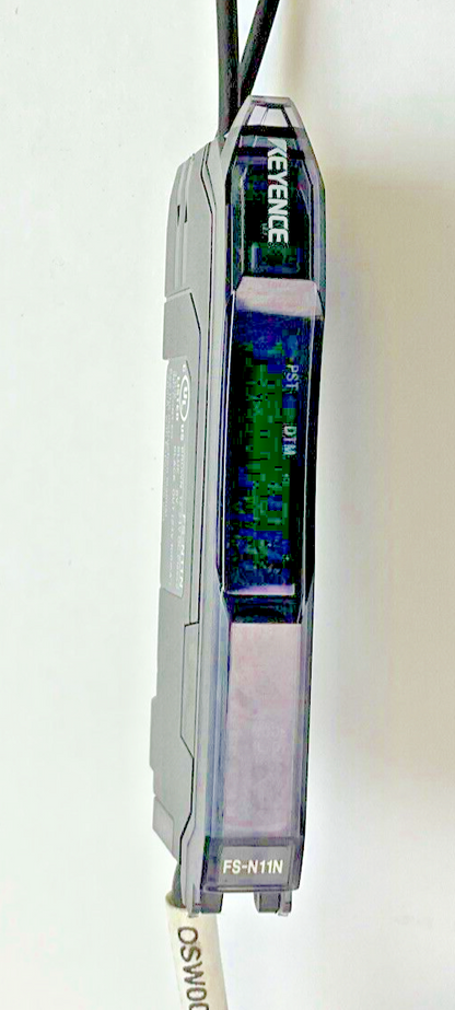 KEYENCE FS-N11N FIBER OPTIC SENSOR AMPLIFIER 12-24VDC CLASS2