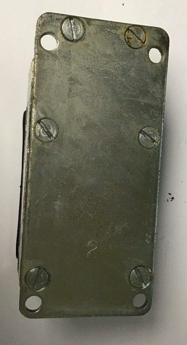GOULD R.B.DENISON LIMIT SWITCH L100WTR-2M CONTACT 10