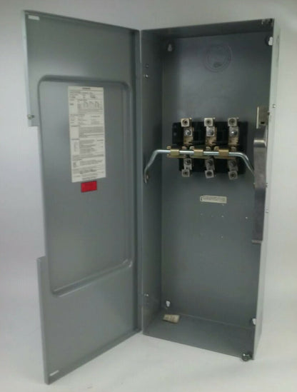 SIEMENS ITE F354 SER. A VACU-BREAK SWITCH CLAMPMATIC 3PH 200A 600V 150HP TYPE 1
